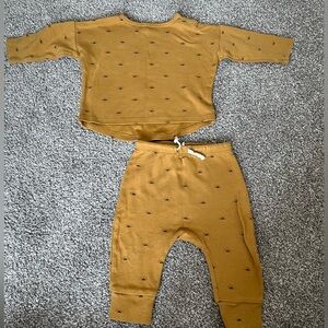 Quincy Mae Long sleeve top and pants set